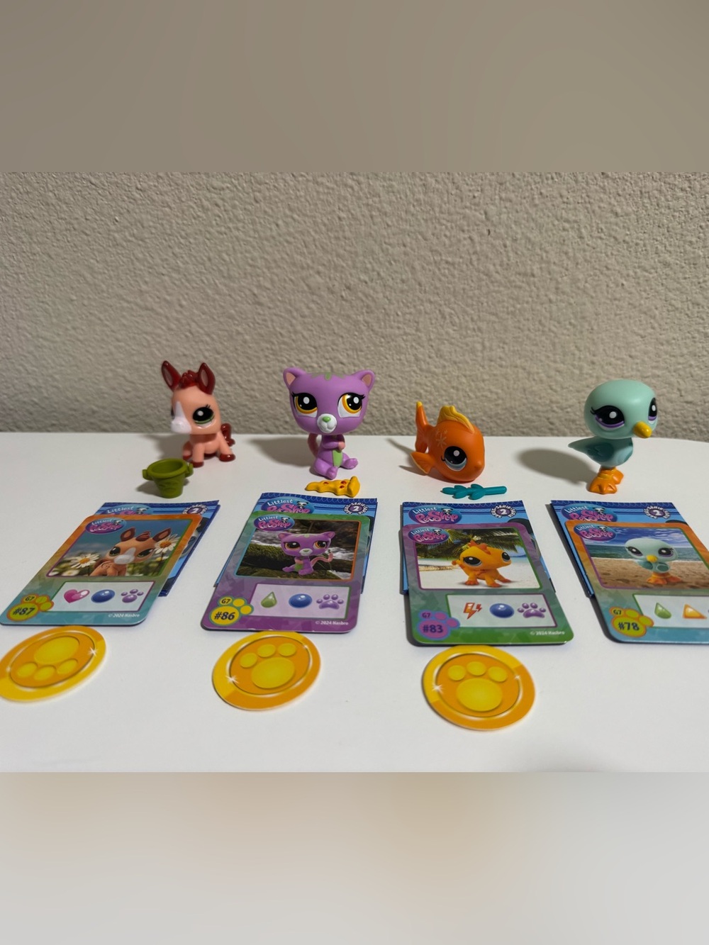 Littlest Pet Shop - Series 2 Lot of 4, 3 accessories included.